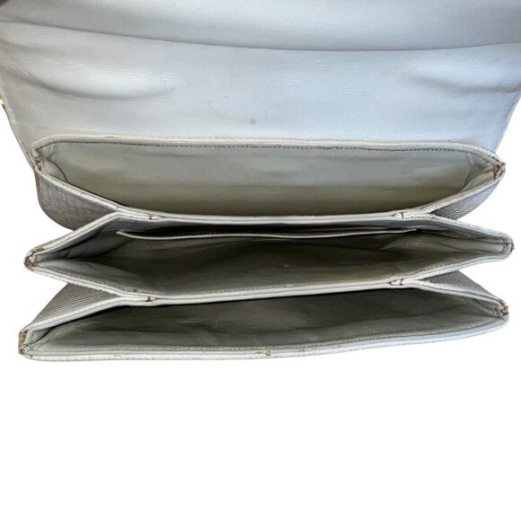 Vintage Finesse White Faux Lizard Leather Handbag Gold Chain Strap & Twist Clasp - Picture 7 of 8